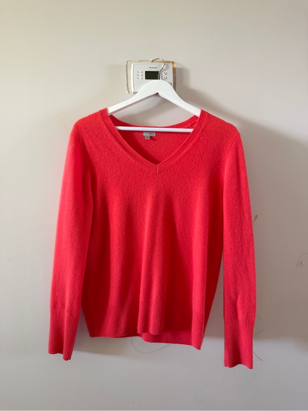 Cashmere Halogen Women's V-Neck Sweater in Coral Pink